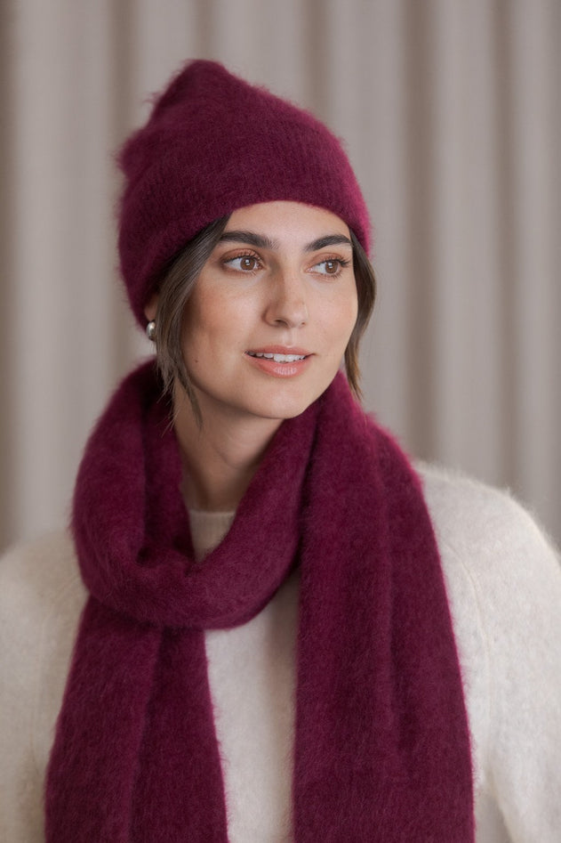 Kara Cashmere Beanie Dark wine