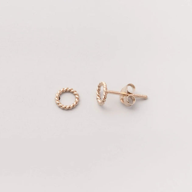 Fejn Twisted Circle Stud Earrings