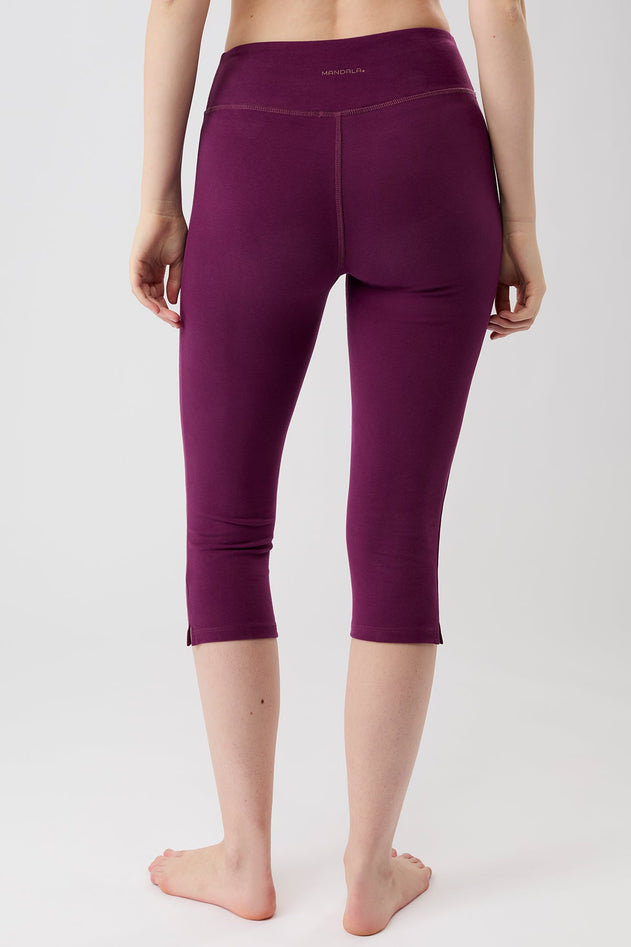 Capri Leggings Black Plum