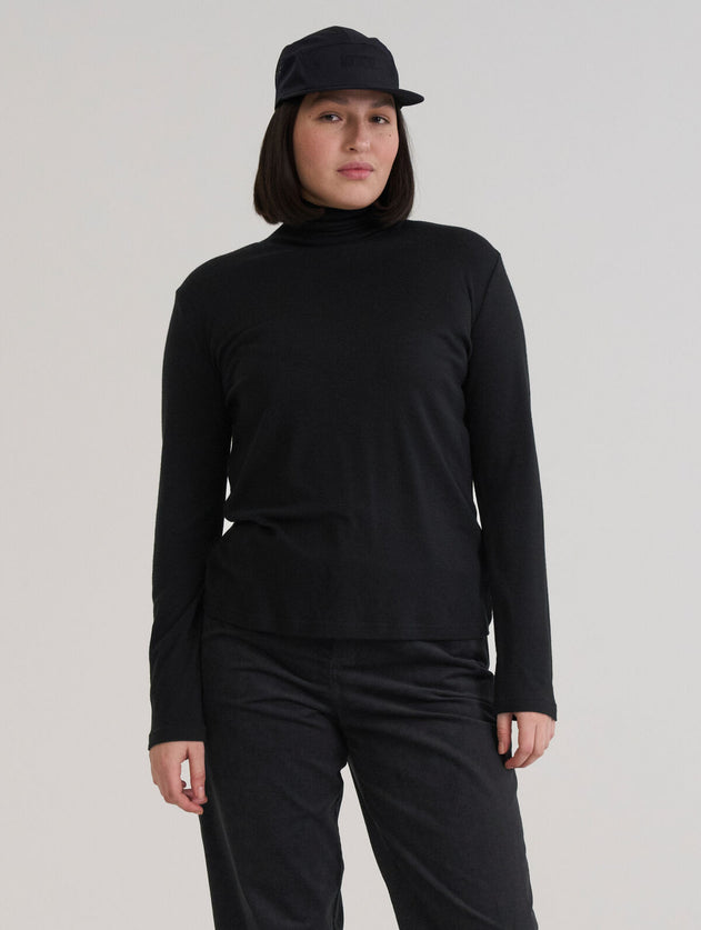 Roosa Merino Polo Black