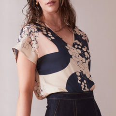 Short Sleeve V-Neck Tee Japan Print