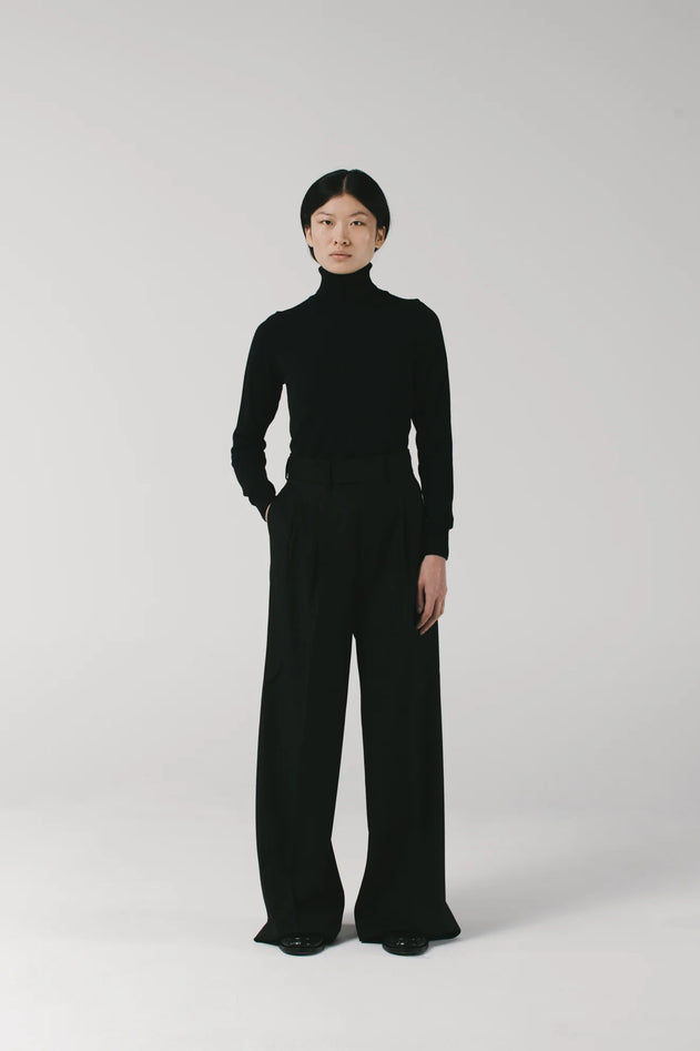 Merino Turtle Neck Knit Black