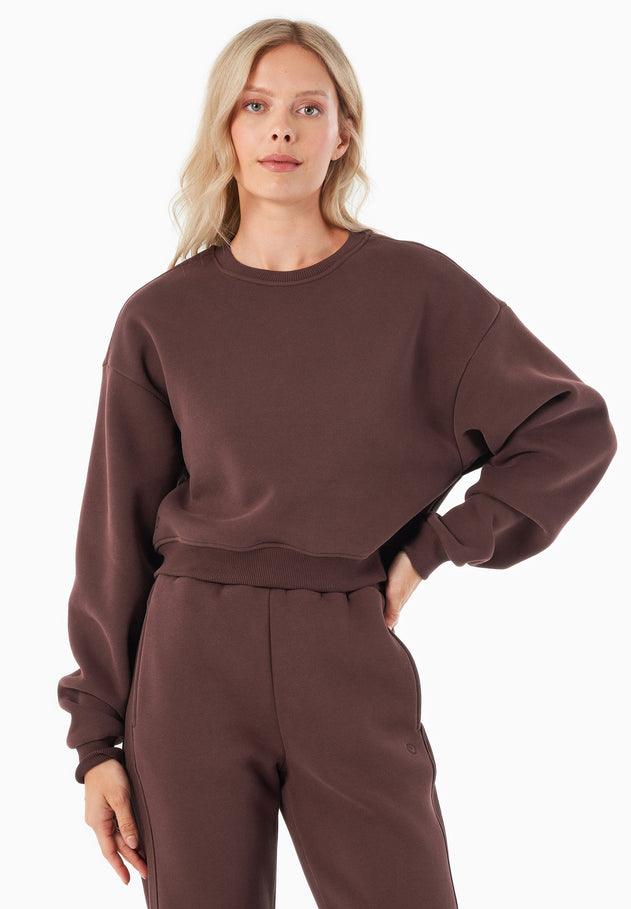 SILLIVIA Crop Sweatshirt Bitter Chocolate