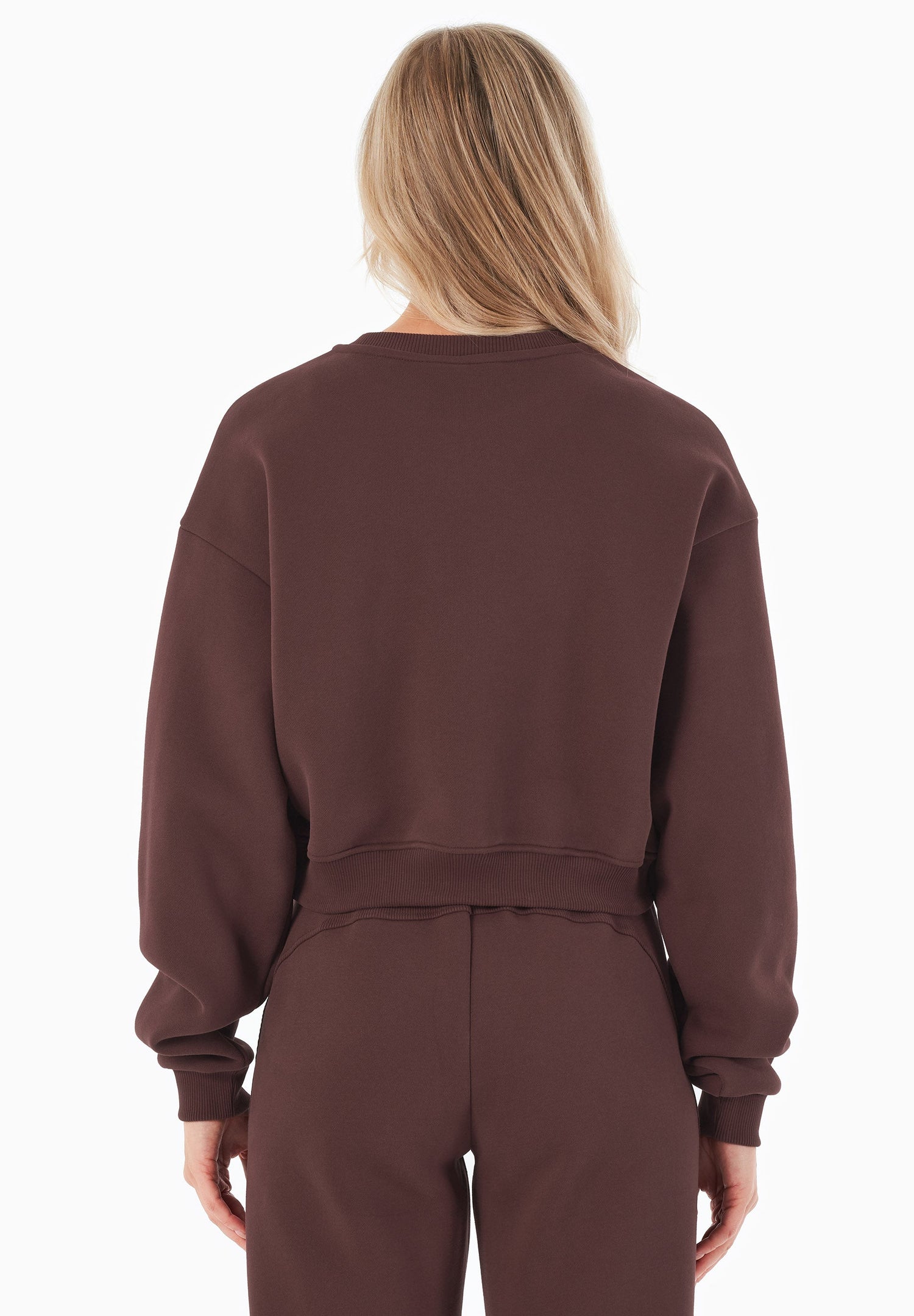 SILLIVIA Crop Sweatshirt Bitter Chocolate