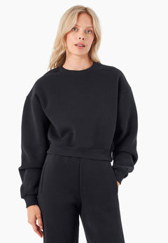 SILLIVIA Crop Sweatshirt Black