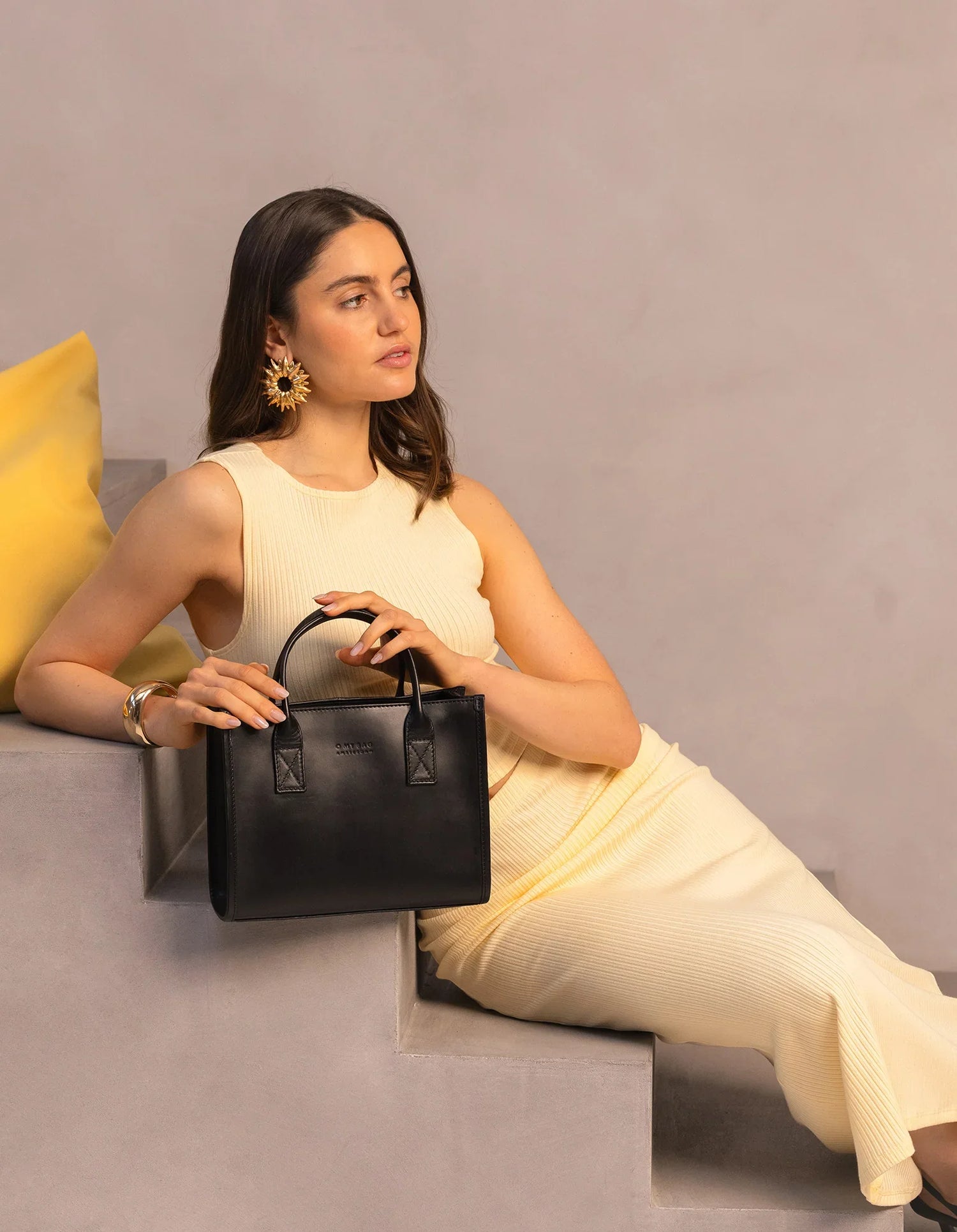 Jackie Midi Bag Classic Leather Black
