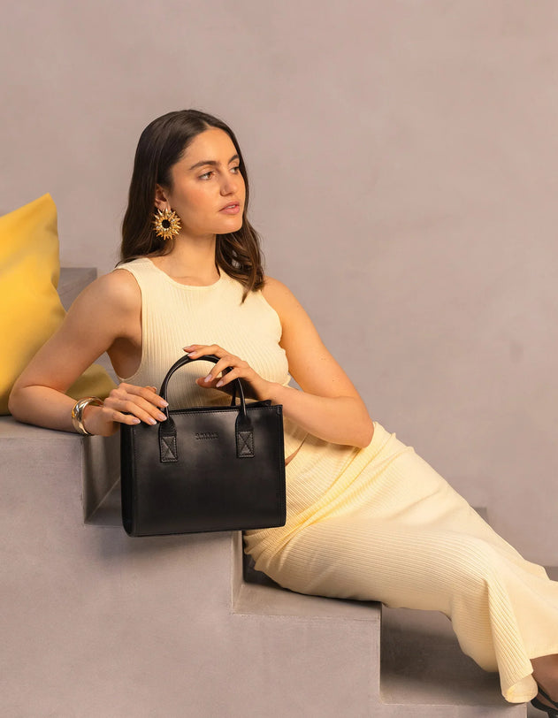 Jackie Midi Bag Classic Leather Black
