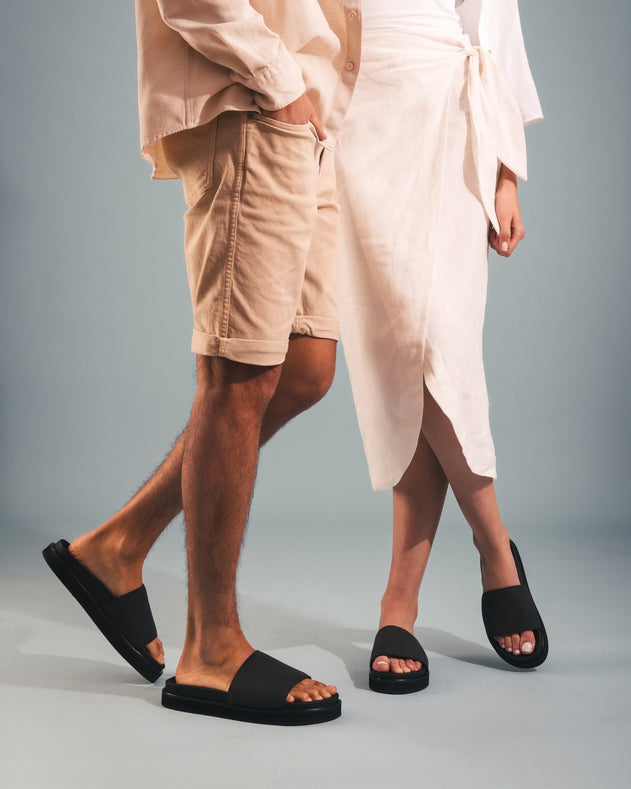 Okina Sandals Black