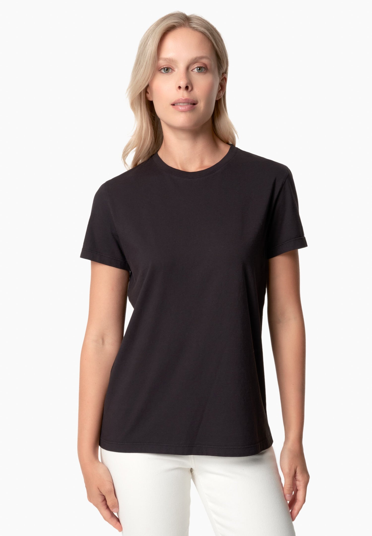 Women's Basic Round Neck T-Shirt Black