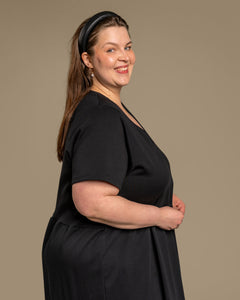 V-Neck Maxi Dress Black