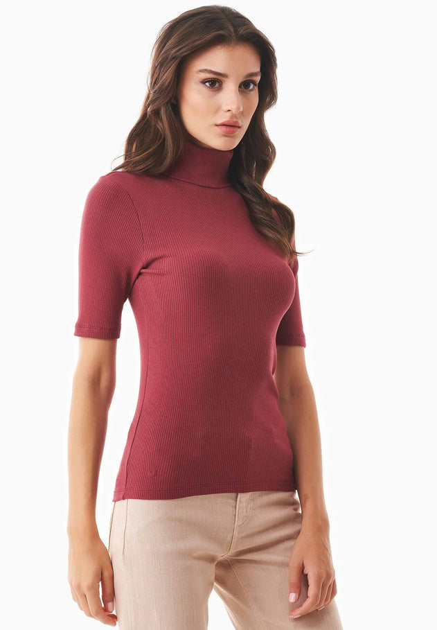 Women's Short Sleeved Cotton Turtleneck Syrah Red