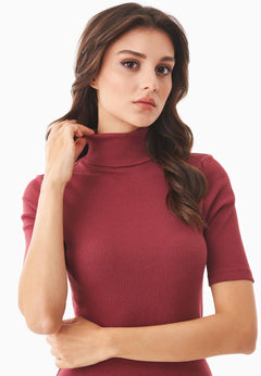 Women's Short Sleeved Cotton Turtleneck Syrah Red