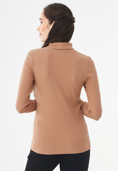 Women's Long Sleeved Cotton Turtleneck Light Brown