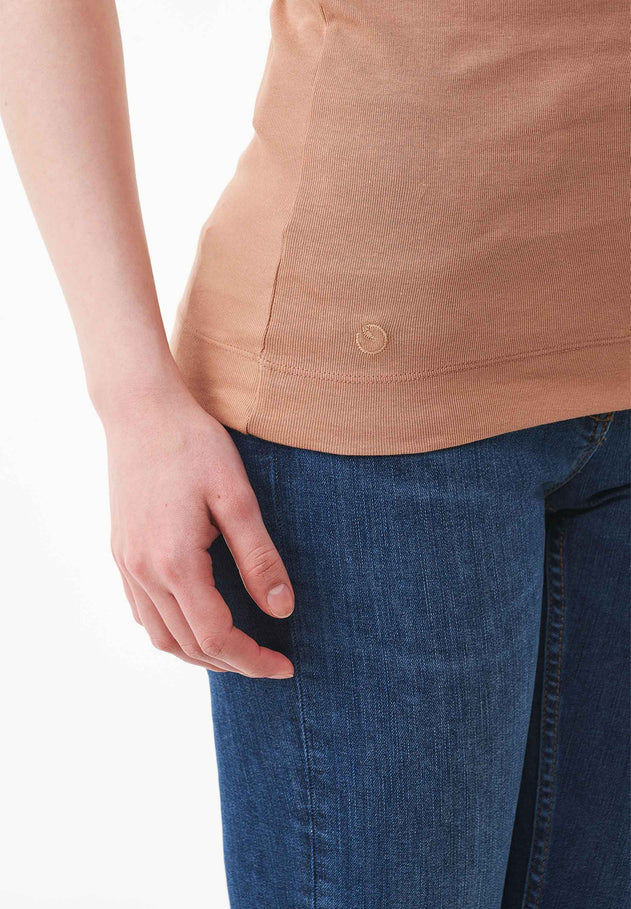 Women's Basic Ribbed Top Tan