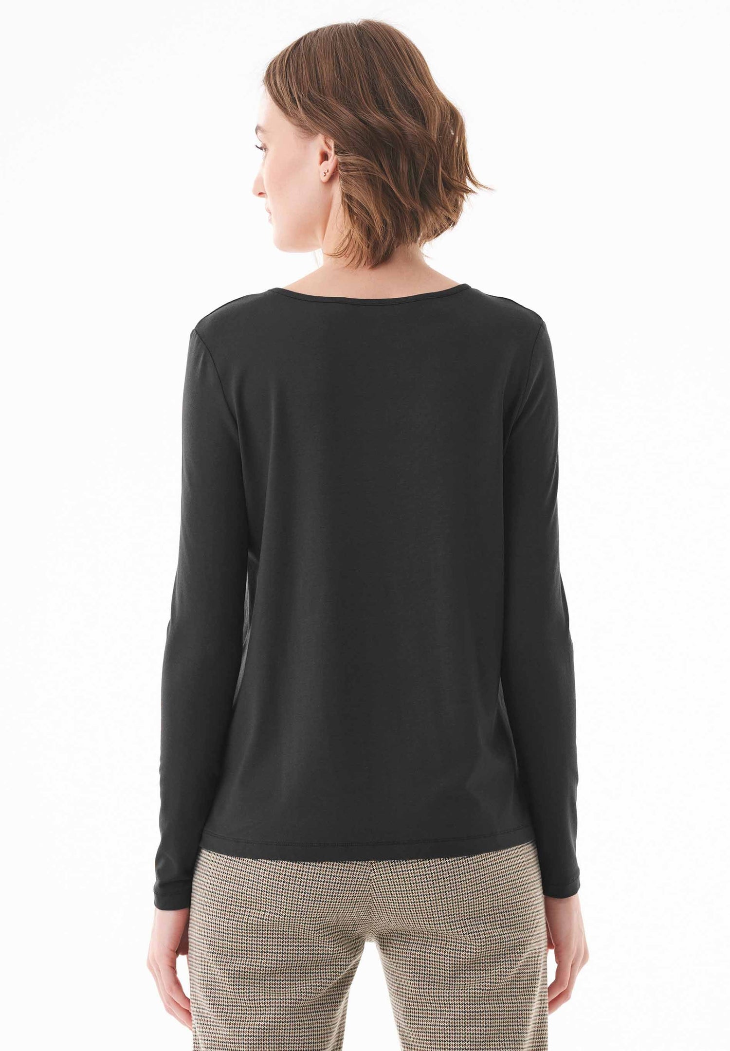 Women's Round Neck Long-Sleeve T-Shirt Black