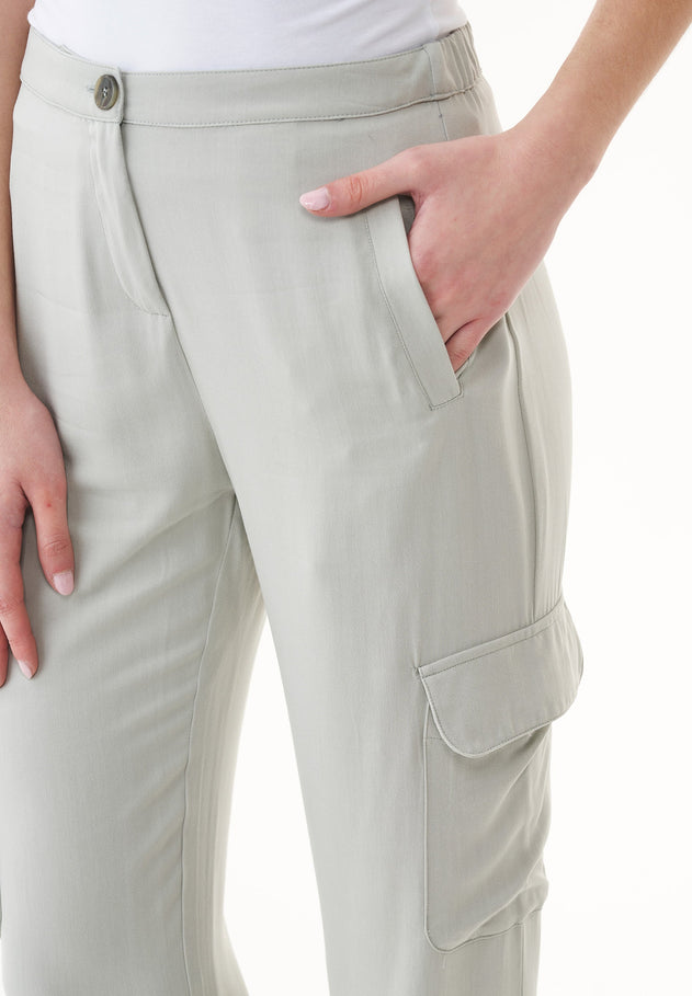 Women's Ecovero Cargo Pants Olive Branch