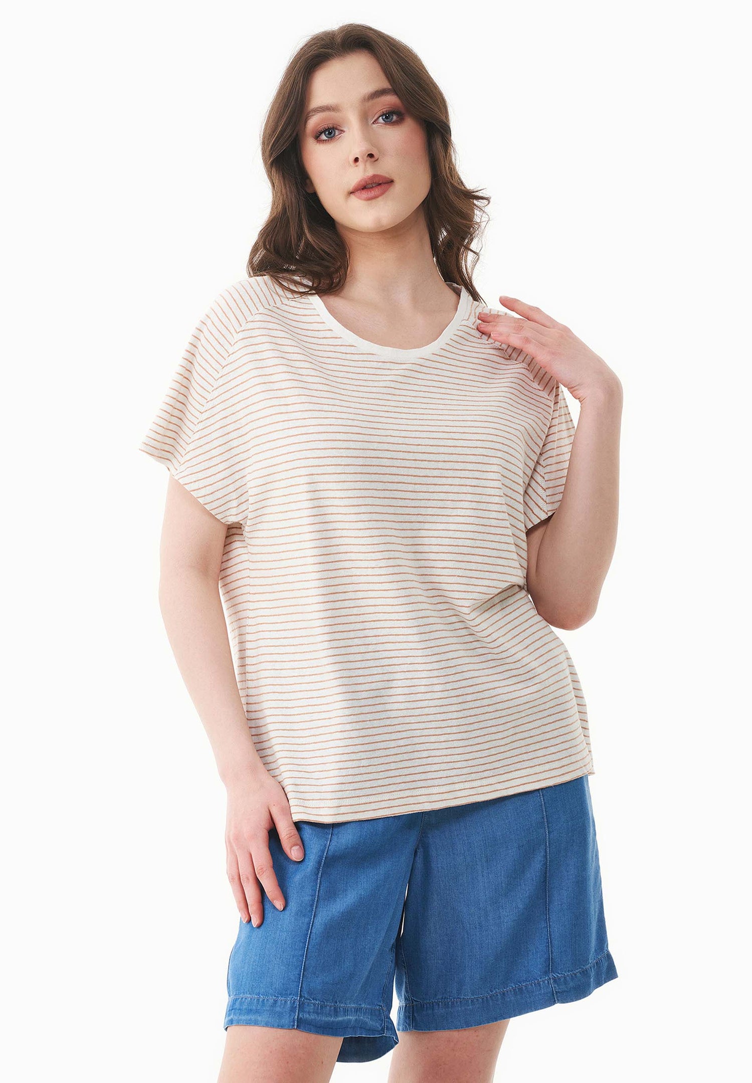 Thinly Striped Linen Blend T-Shirt Off White / Tan