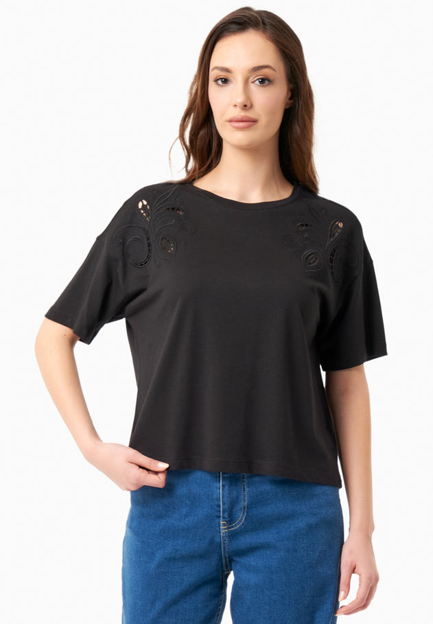 Laser-Cut Embroidery T-Shirt Black