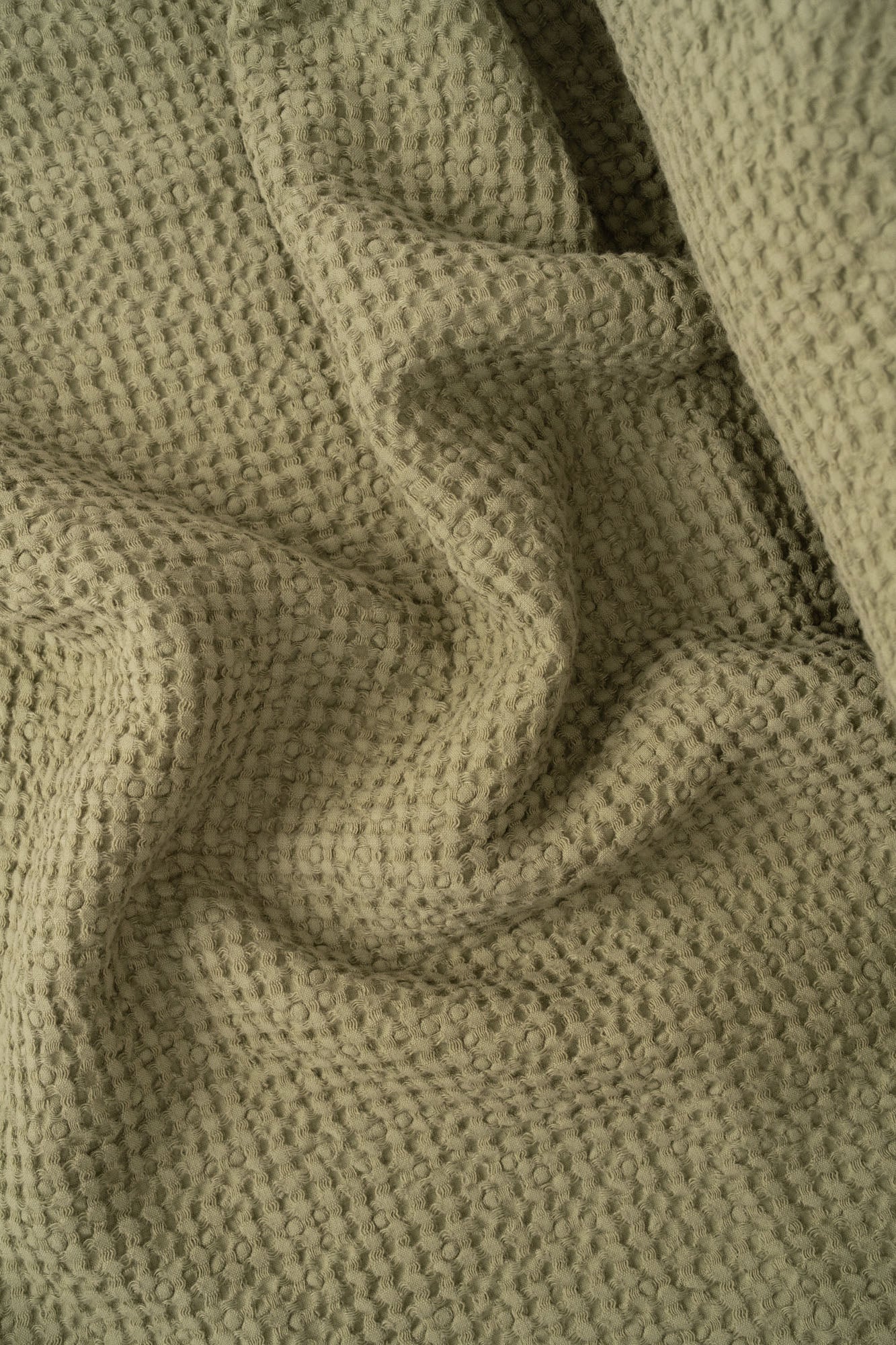 Waffle_texture_Moss_Green_c84a1a13-1e75-4c44-b1eb-876a5914e47f.jpg?v=1767347205