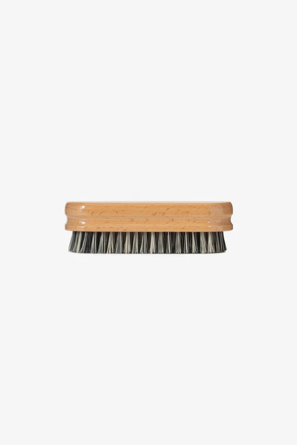 Arkivé Care Clothes Brush