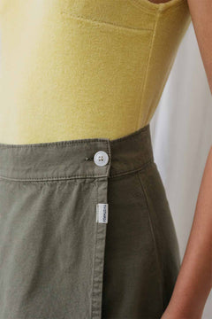 aspo-light-khaki-658530.jpg?v=1766713127