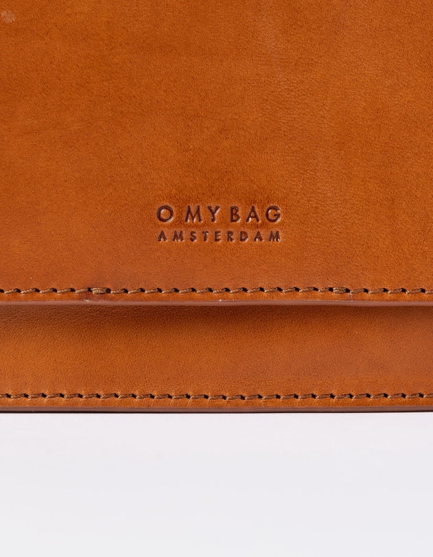 Audrey Mini Classic Leather Cognac