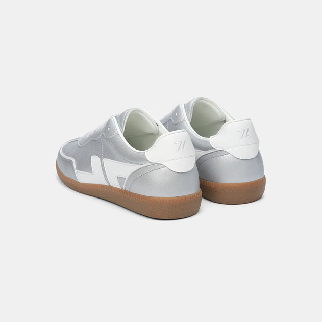 Delta Sneakers Silver