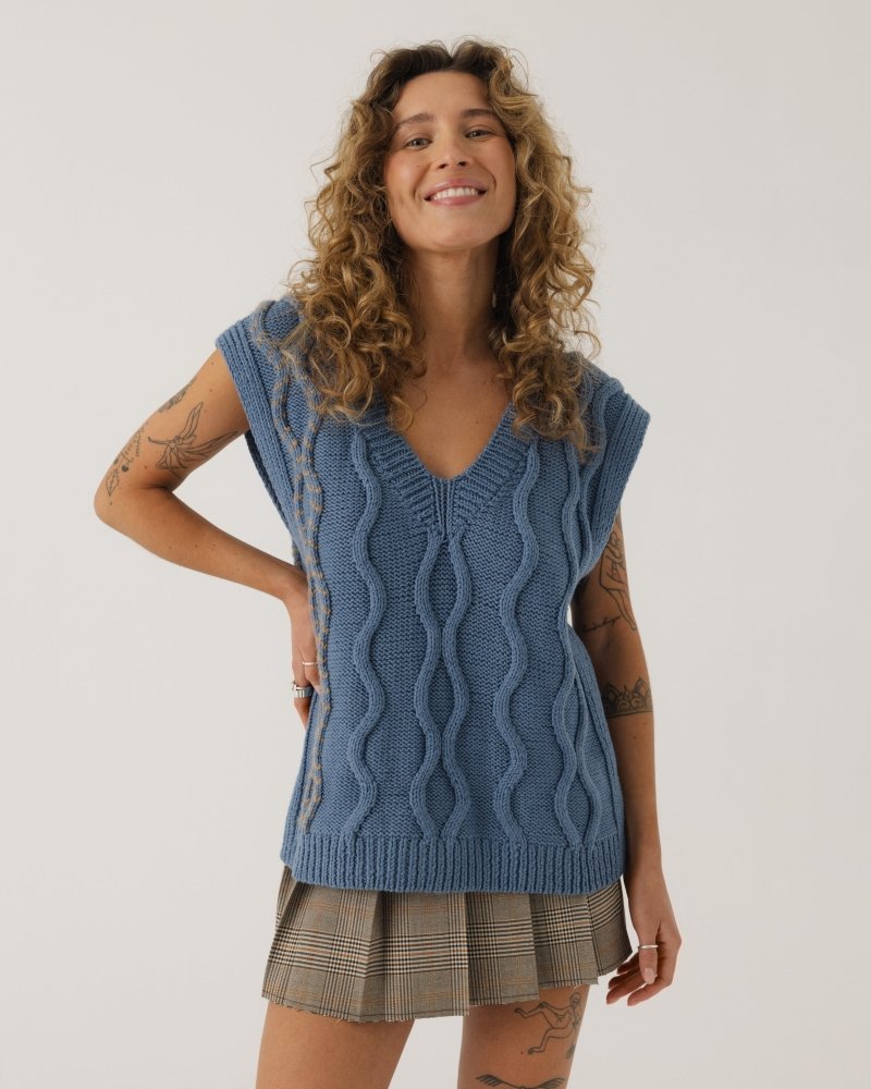 blaivi-vasara-baltic-blue-merino-wool-vest-358893.jpg?v=1745649971