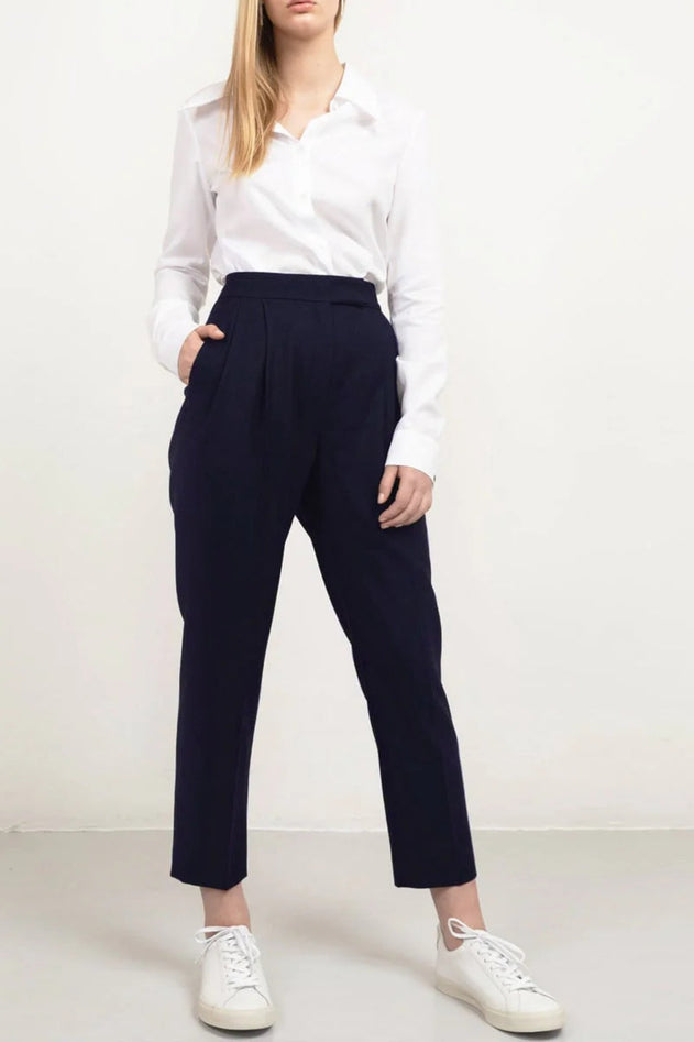 Cropped Pleated Trouser Navy Blue - Studio Heijne