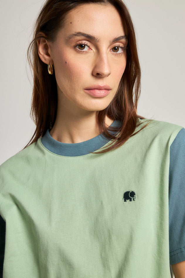 dropecommercewoman299960wsmt8.jpg?v=1766569440