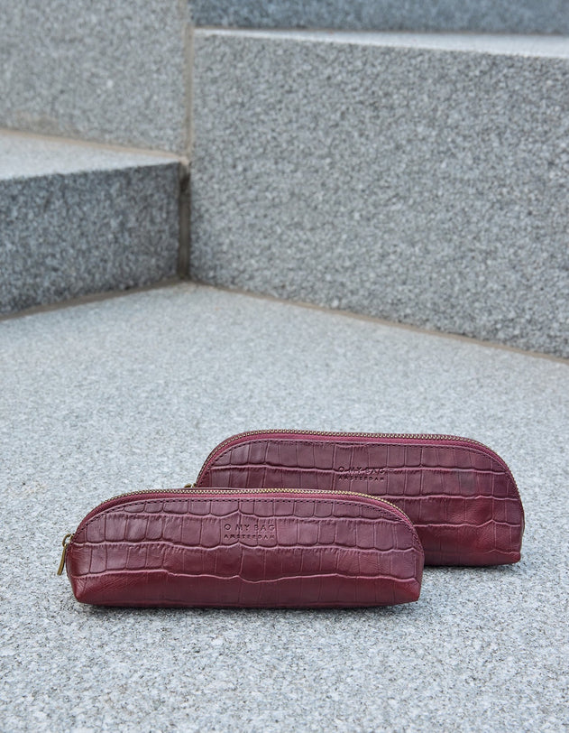 O My Bag Penaali Pieni Tummankirsikka