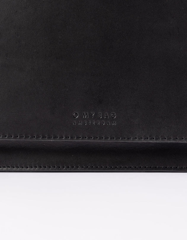 Audrey Classic Leather Black