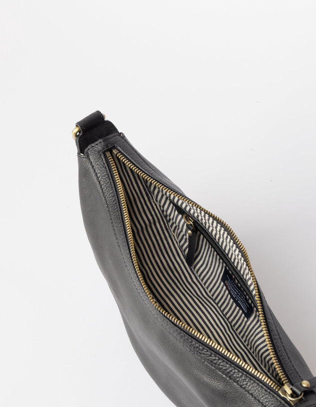 Leo Twisted Handle Laukku Musta
