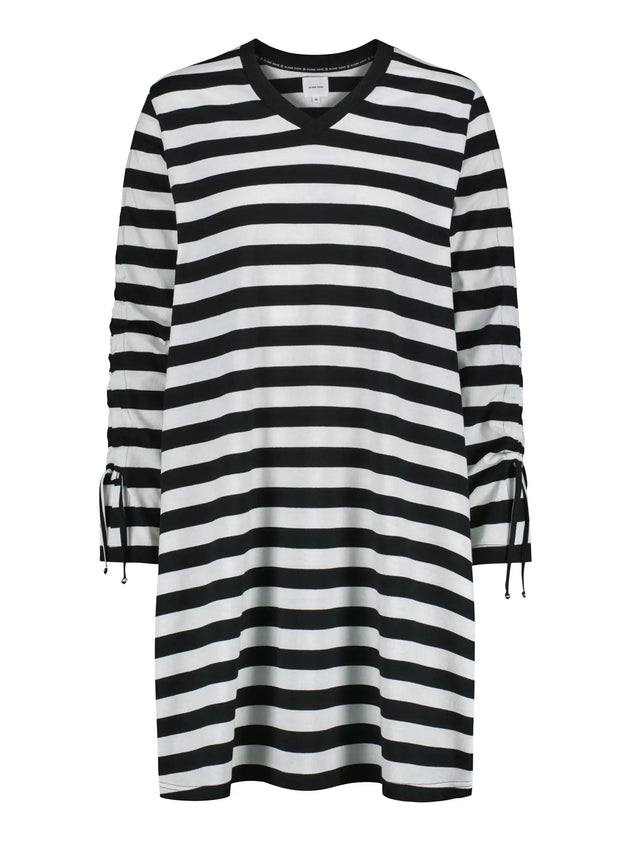 Ailigas Dress Black and White striped