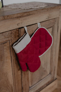 Santa Claus Linen Oven Mitt & Pot Holder Set