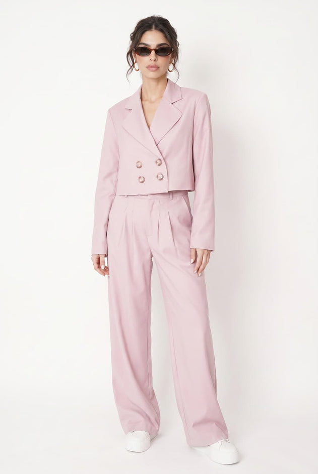 magnific__generate-a-full-body-luxury-studio-fashion-photocr__25290.jpg?v=1779794446