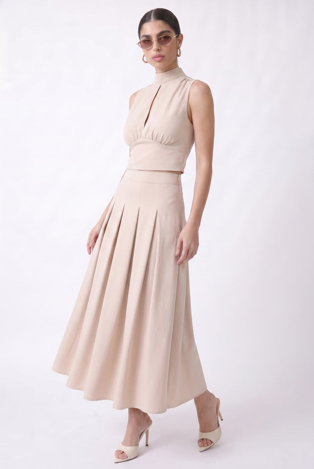 magnific__generate-a-premium-luxury-fashion-lookbook-photocr__89205.jpg?v=1781003750