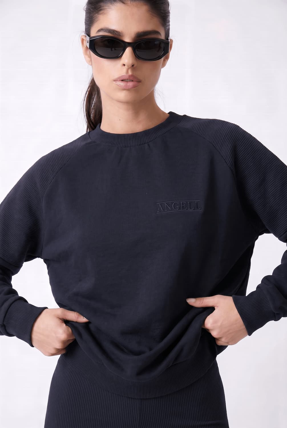 magnific__ultra-strict-model-face-body-lighting-styling-lock__35074.jpg?v=1779454185