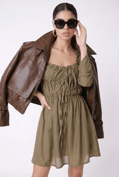 magnific__ultra-strict-model-face-body-styling-lighting-qual__16408.jpg?v=1778783249