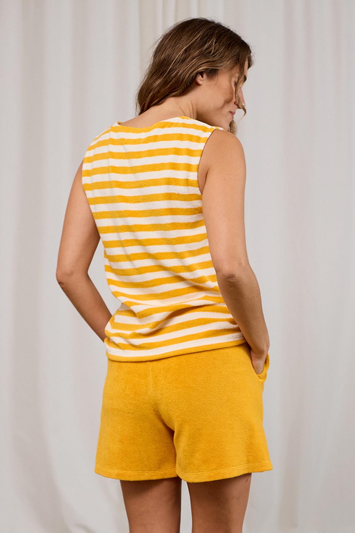 molucas-yellow-stripes-6899885.jpg?v=1752751195