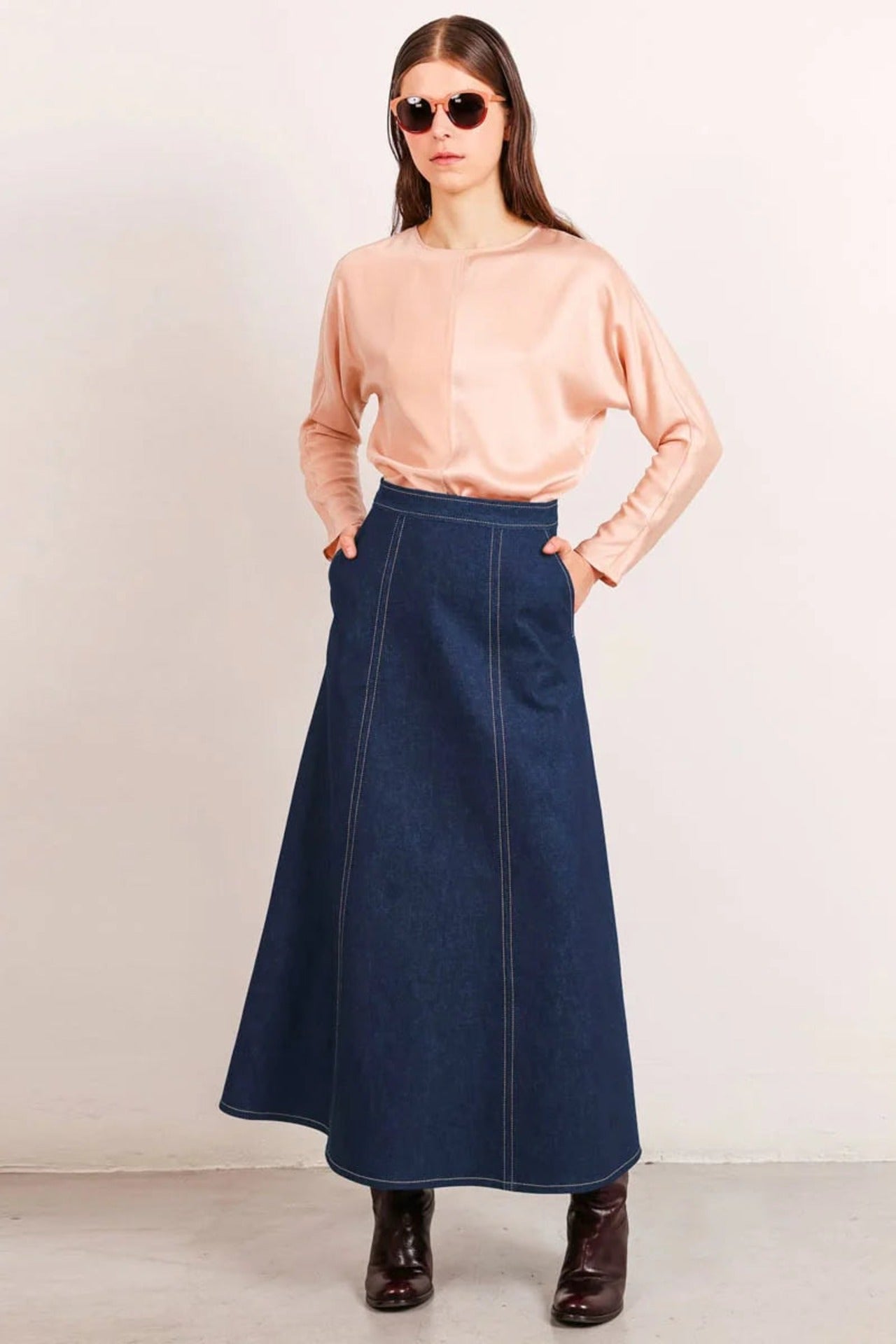 Flow Denim Skirt Mid Blue - Studio Heijne