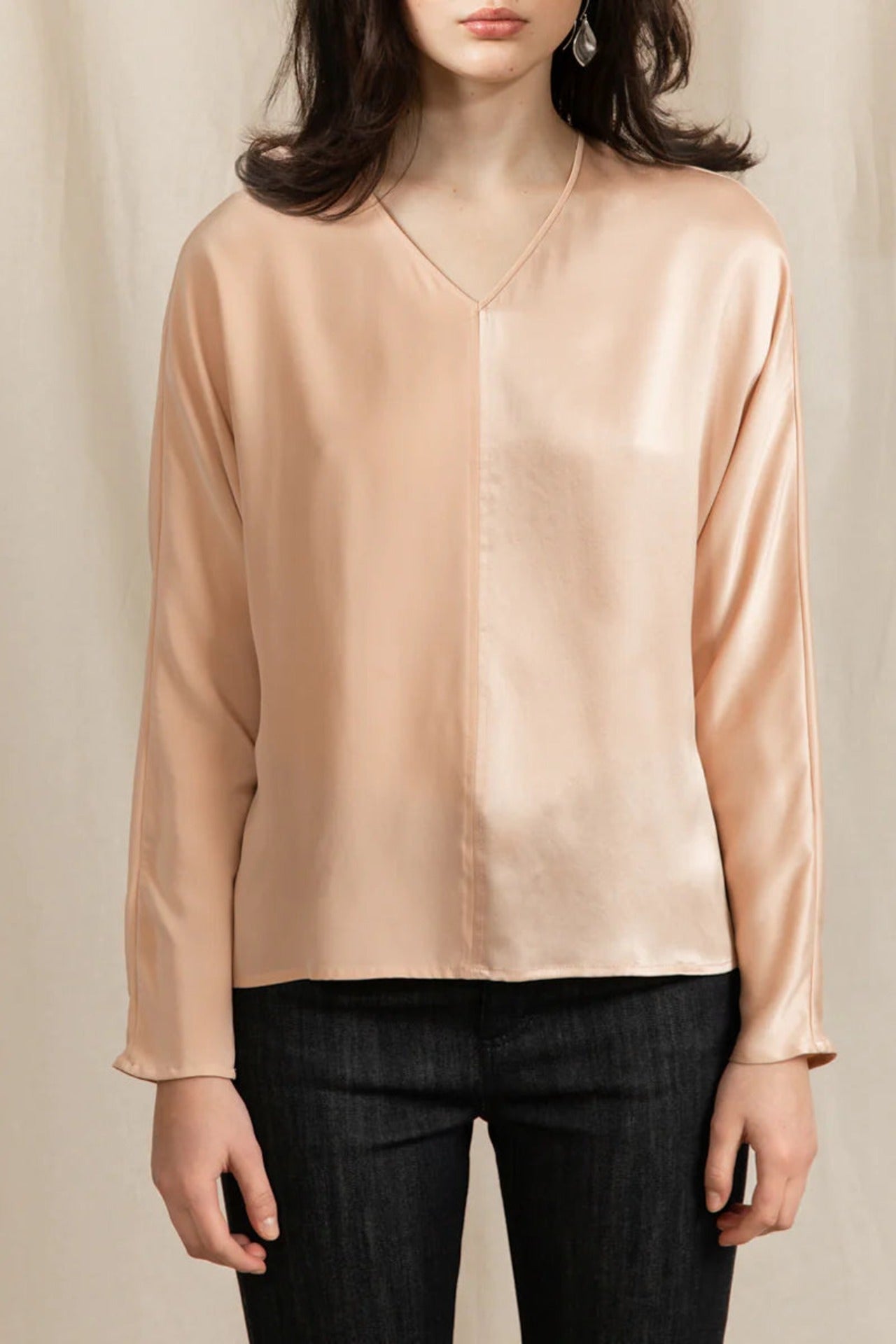 Revolution V-Neck Long-Sleeve Blouse Pink - Studio Heijne