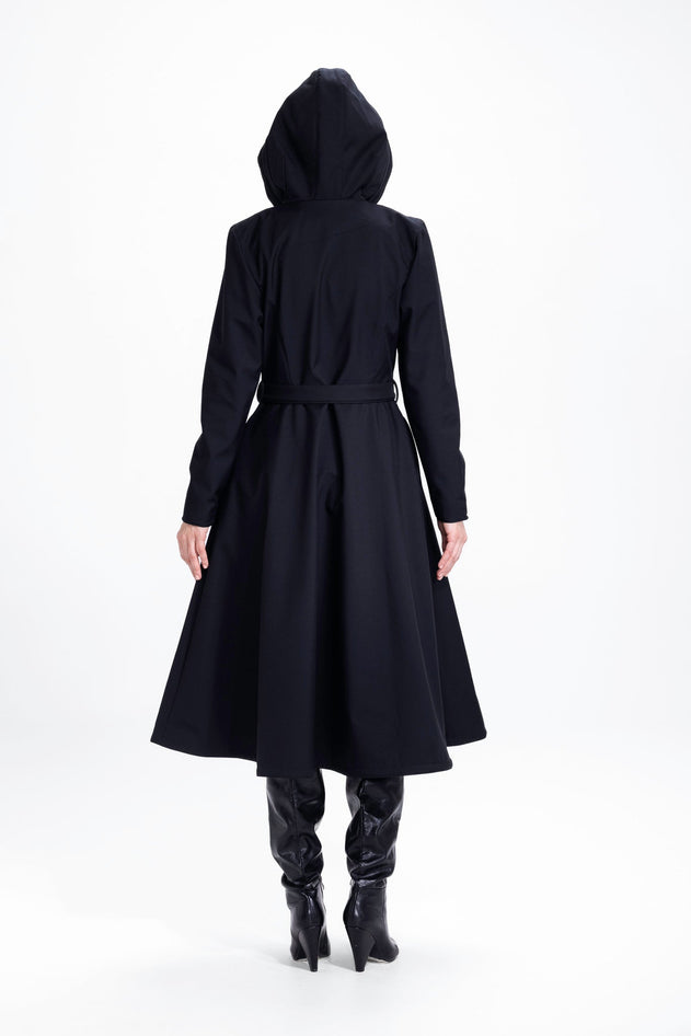 rainsisters-coat-queen-of-spade-waterproof-black-back.jpg?v=1779056374