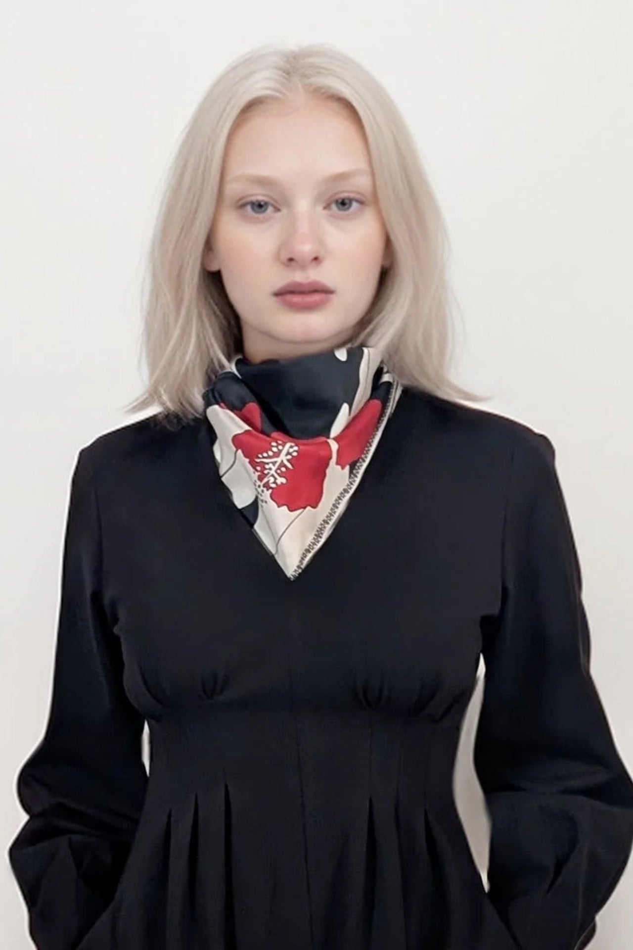 Red Flower Scarf - Studio Heijne