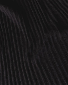 satrija-set-black-cotton-wrap-skirt-drebule-crop-top-296624.jpg?v=1746665998