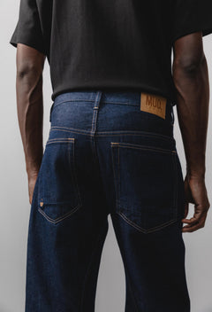 sustainable-jeans-men-ben-mid-baggy-dry-detail.jpg?v=1765358968