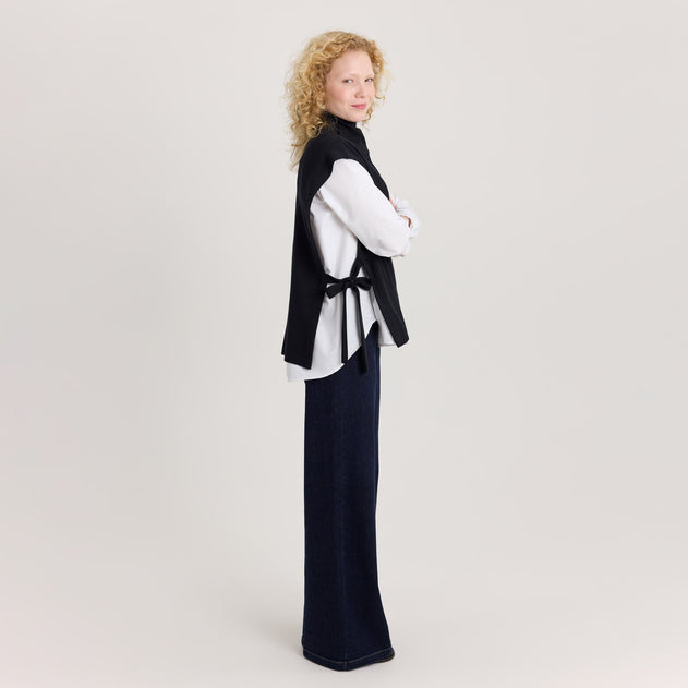 tamsilk-8086-neuleliivi-musta-1800x1800.jpg?v=1769151639