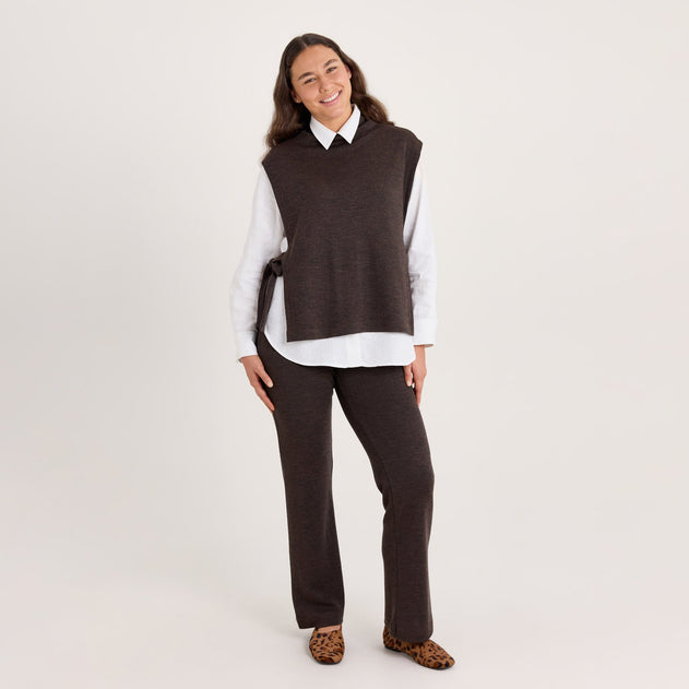 tamsilk-8096-liivikauluri-meleerattu-ruskea-8088-rennot-neulehousut-meleerattu-ruskea-1800x1800.jpg?v=1769151844