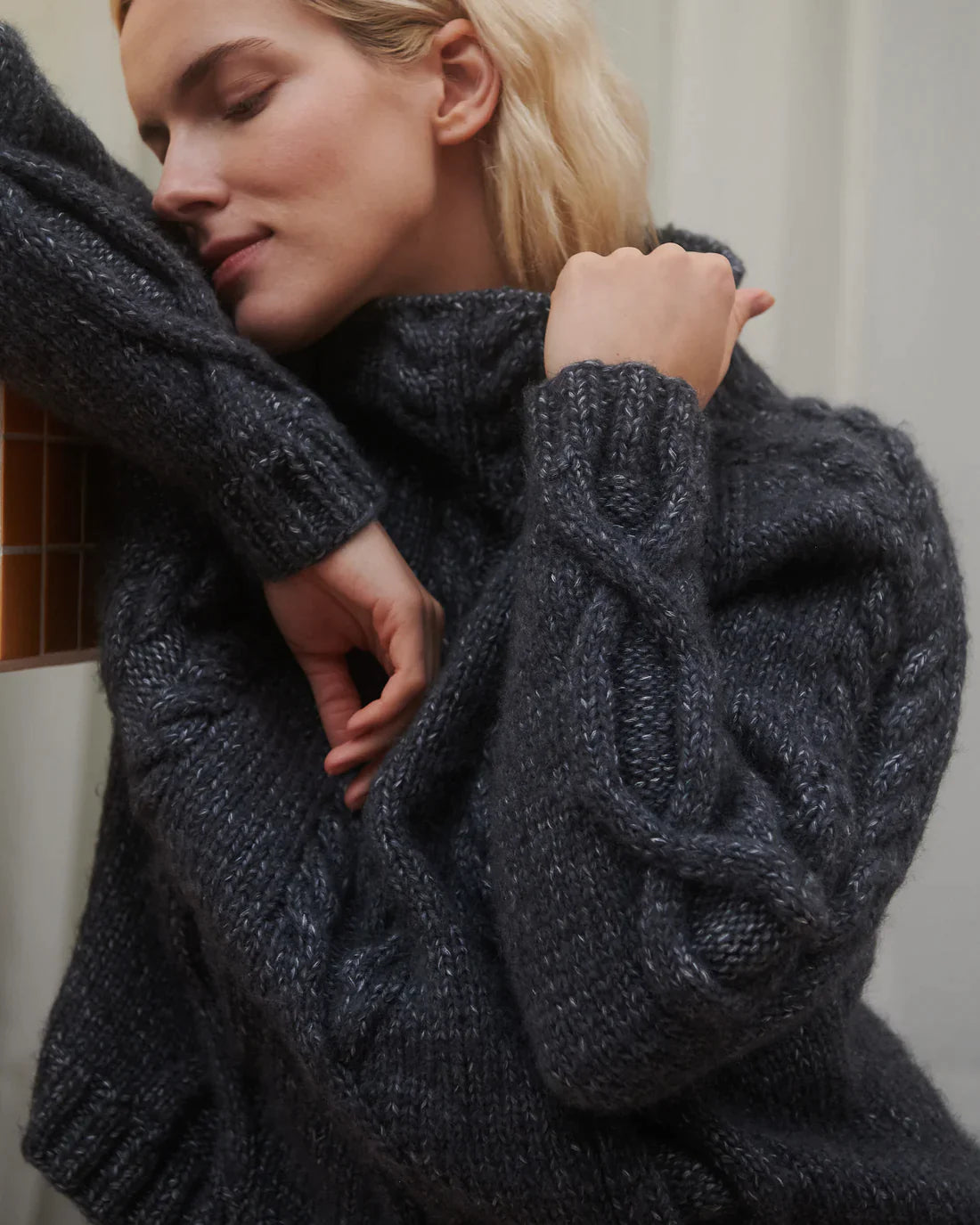 Ūla Merino Wool Sweater Dark Grey