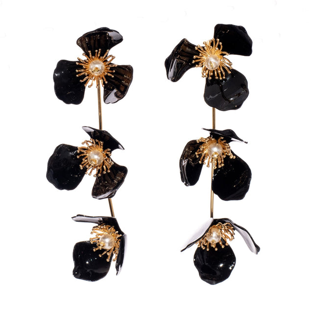 Triple Apple Flower Stud Earrings Black